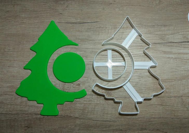 Formička - Vianočný strom + guľa na zavesenie